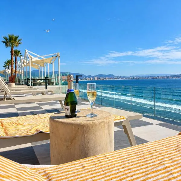 Slow coast Beautiful new apartment with ocean views, хотел в Ла Серена