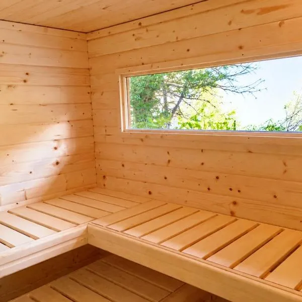 Haus am See with Private Sauna and Lake View, хотел в Хаймбах