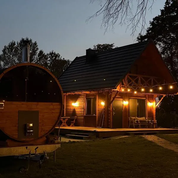 Poleskie zacisze, domek czapla na wyłączność, kominek, balia,sauna, hotel v destinaci Helenin