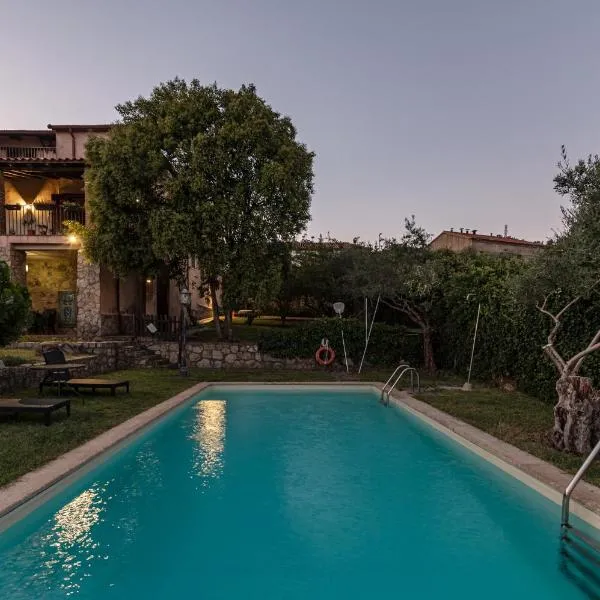 Casa Jardín Sierra de Gata, hotel en Hoyos