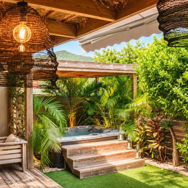 The Forest Suites at Anse Marcel Boutique hôtel et restaurant, מלון בסן מרטן