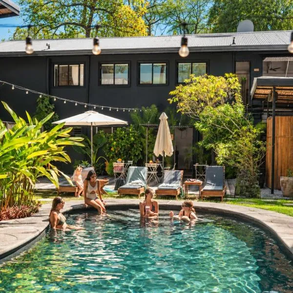 La Negra Surf Hotel โรงแรมในNosara