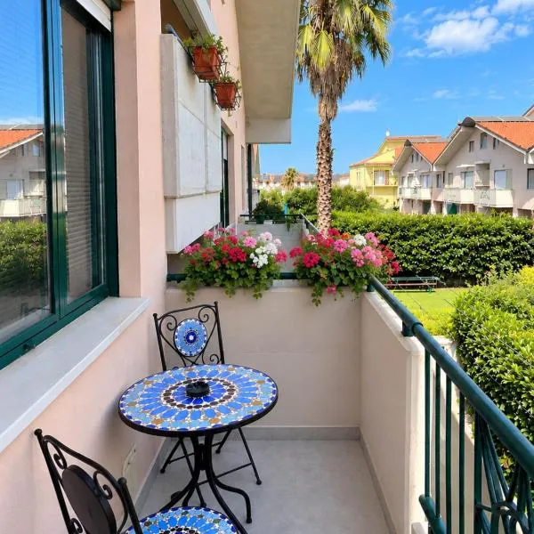 Maison Belle Montenero Marina: Marina di Montenero'da bir otel