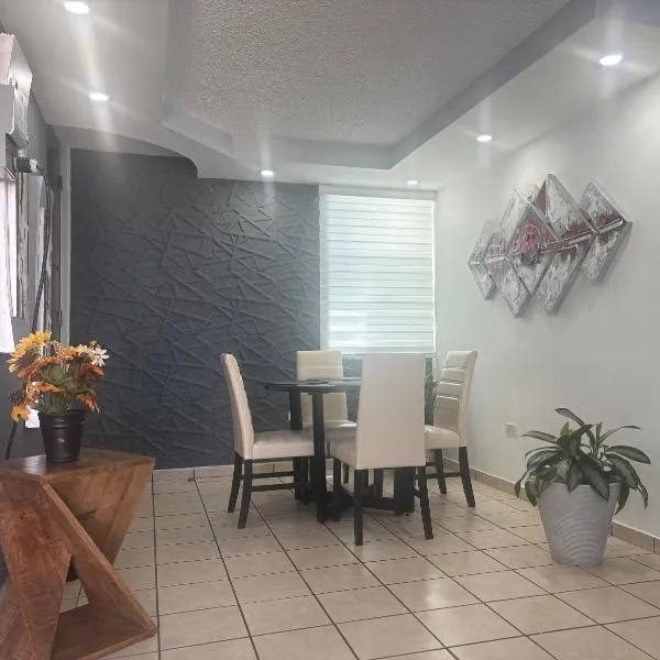 Private apartment near sju Solar Battery, хотел в Каролина
