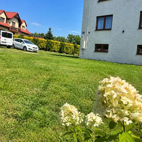 Apartament Stokrotka، فندق في Olszyny