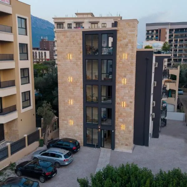 BarOn, hotel v Bare