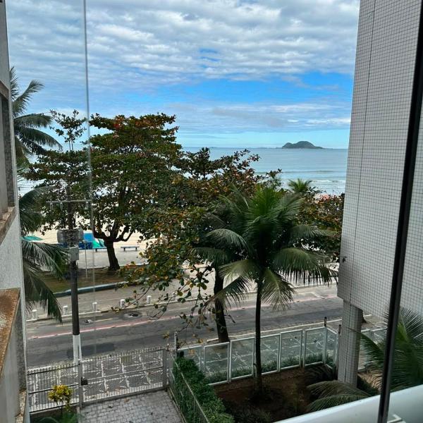 De frente ao mar, próximo ao shopping