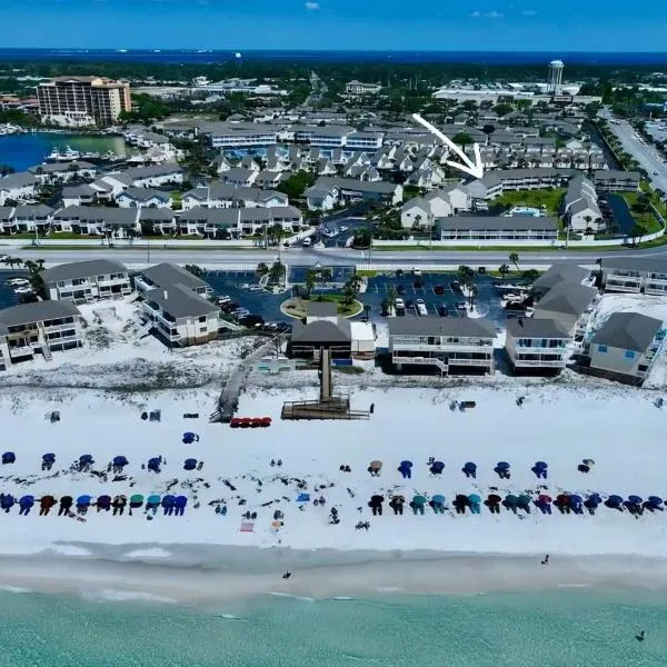 Sandpiper Cove 8140 - 500 Feet to the Beach! Pool in the Back Yard!, hotell i Destin