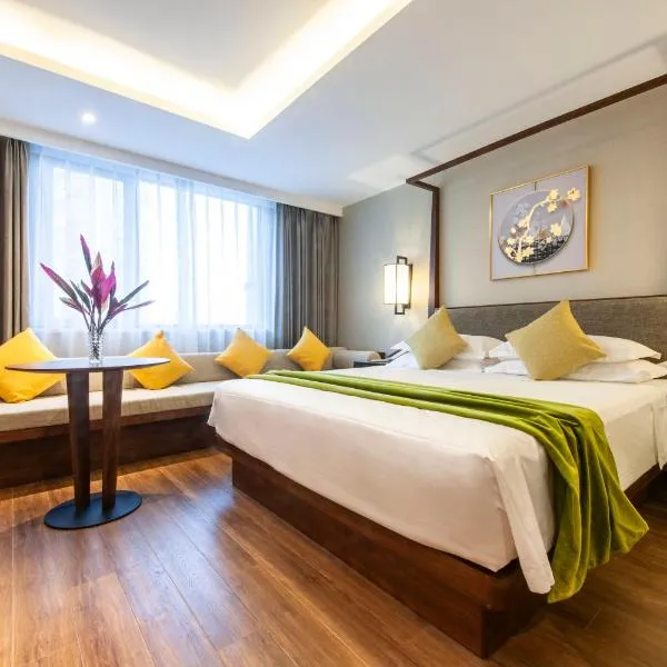 SSAW Boutique Hotel Shanghai Chengman Huangpu River near The Bund, hotel di Shanghai