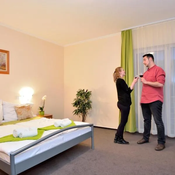 Viktória Wellness Hotel, hotel v destinaci Nagyatád