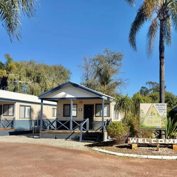 Pinjarra Caravan Park and Cabins, отель в городе Pinjarra