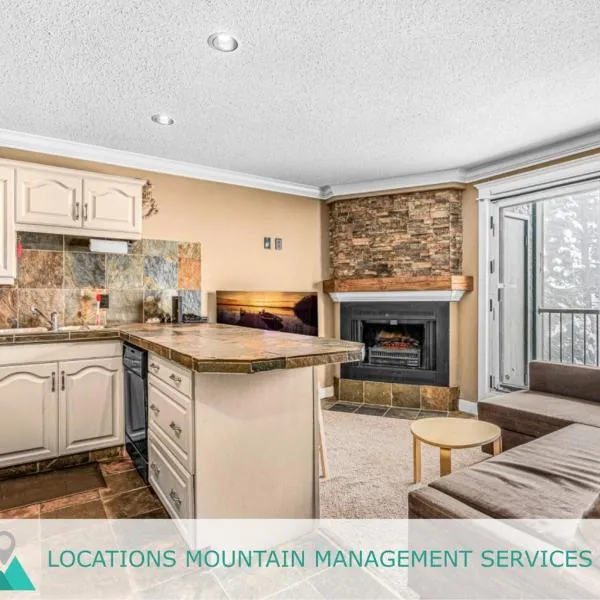 Winter Escape On Perfection - Ski In Out, Pool & Hot Tub, hotel Big White-ban