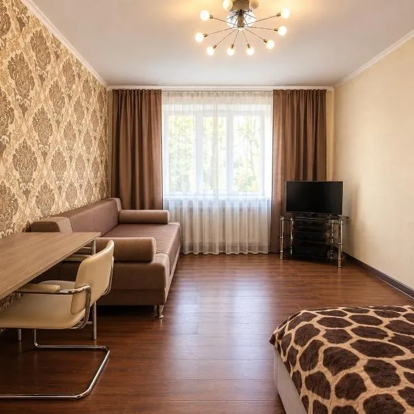 Квартира на Ивана Сирка 2, hotell i Sumy