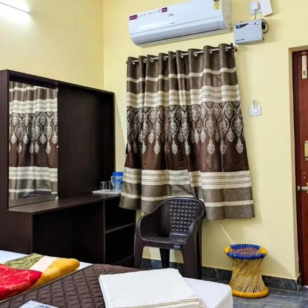 Pothigai Inn, hotell i Rāmeswaram