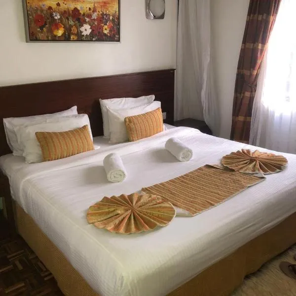 LANTANA ROAD NEST iN THE WEST, hotel en Nairobi