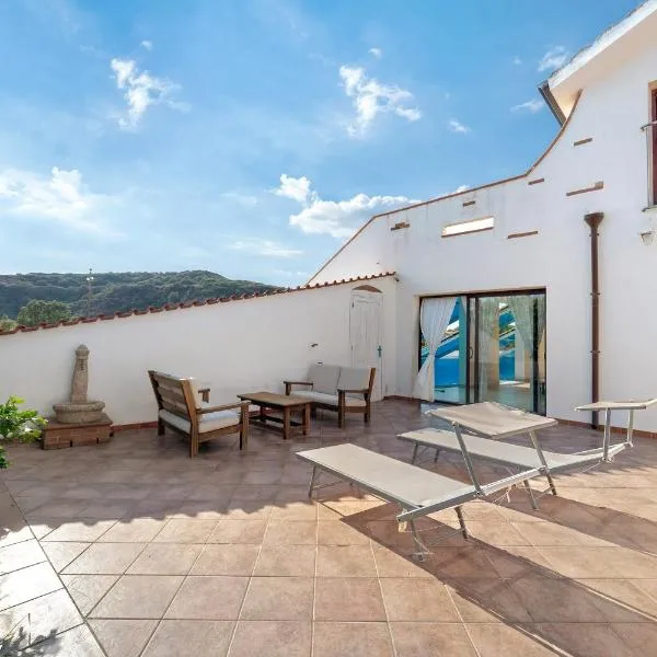 Villa Nuragica Apartments, hotel v destinaci Bacu Abis