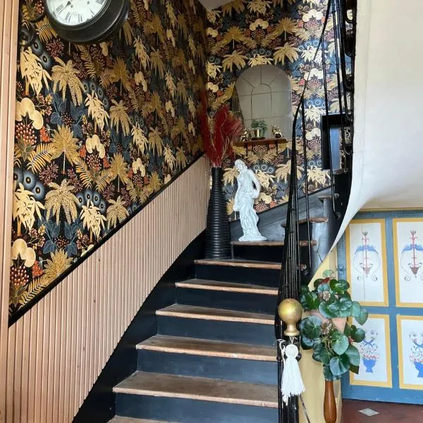 Chez Cathy, khách sạn ở Douains