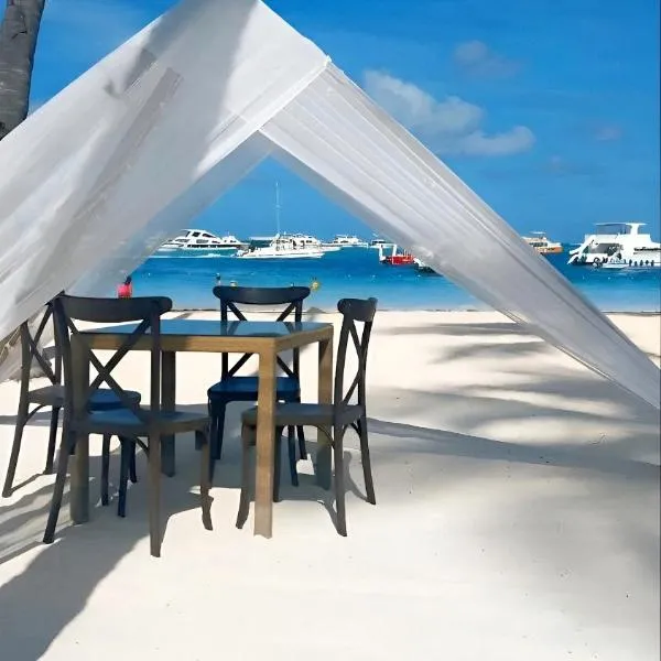 Beach Terraza Hotel Punta Cana, готель у місті Пунта-Кана
