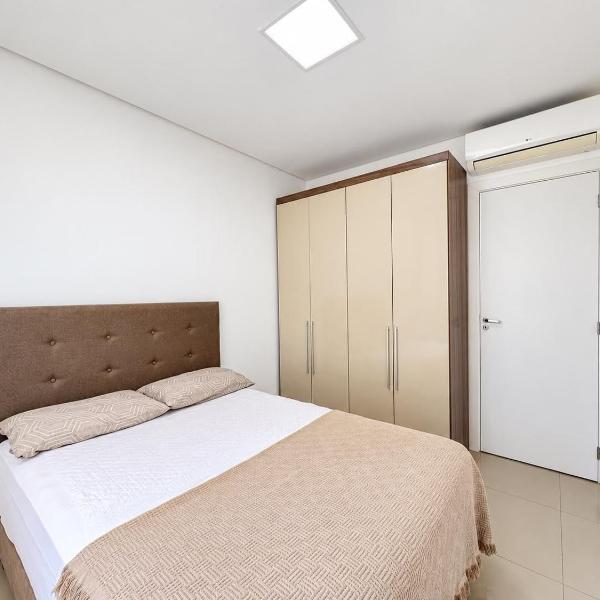 Apartamento a 250 metros da Praia de Bombas