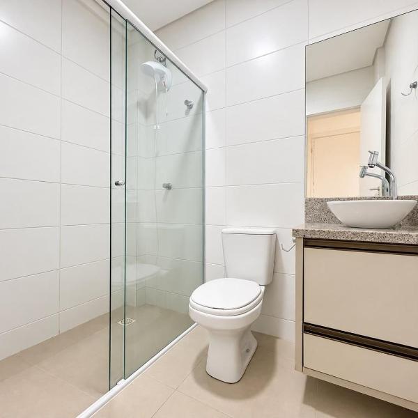 Apartamento a 250 metros da Praia de Bombas - Foto 4
