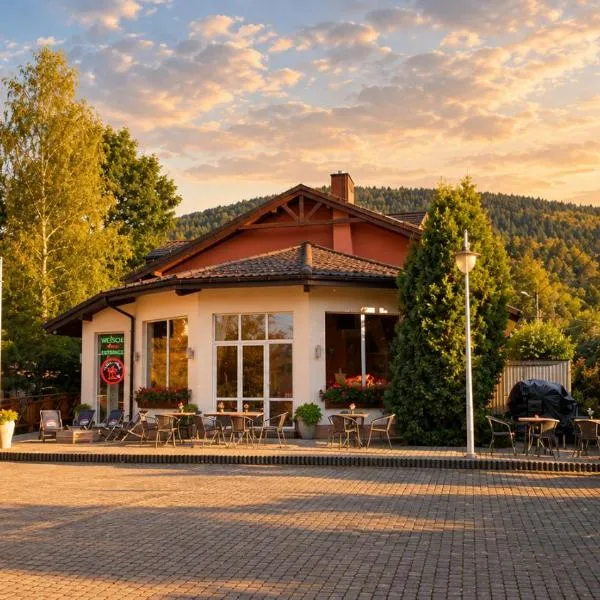 Hotel Krak, hotelli kohteessa Myślenice