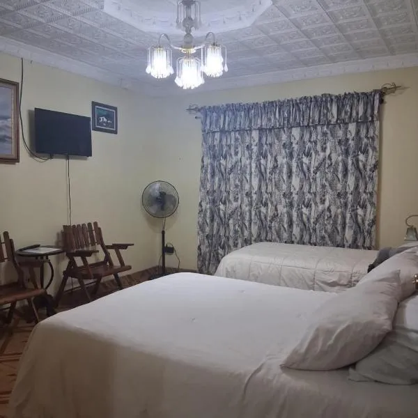Alexander b&b – hotel w mieście Alajuela