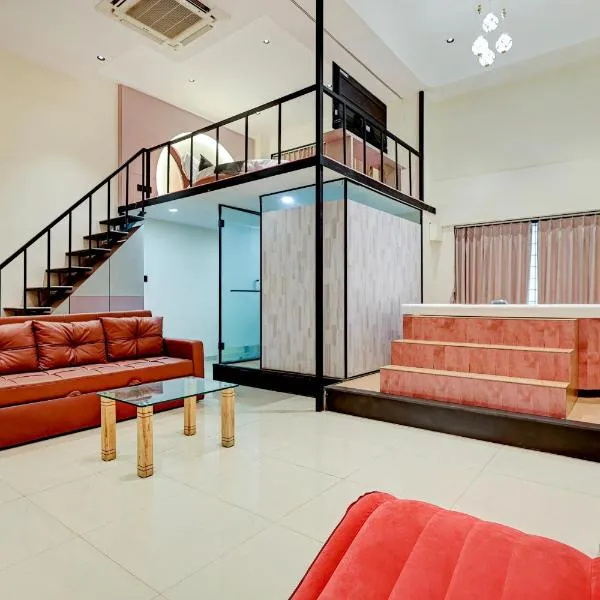 Collection O Airport Road Formerly Nano Pod, hotell i Surat