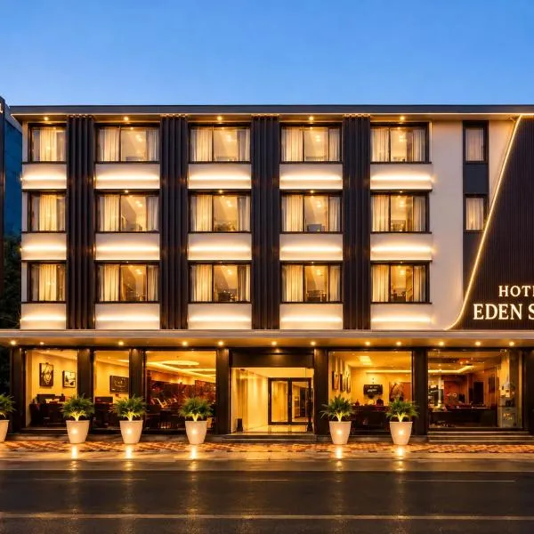 Hotel Eden Stay International Airport Delhi, hotel i Jāmb