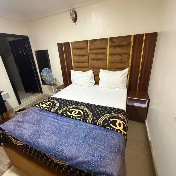 Max Allure Sleek 1 Bedroom Escape in GRA Quarters โรงแรมในSagamu