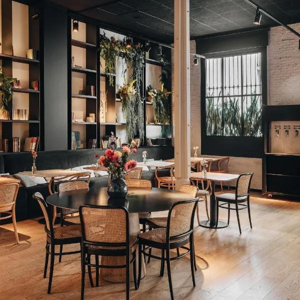 Yurbban Passage Hotel & Spa, отель в Барселоне