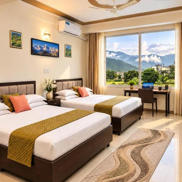 Anandmay Homestay, Near Triveni Ghat, Rishikesh, hotel i Rishikesh