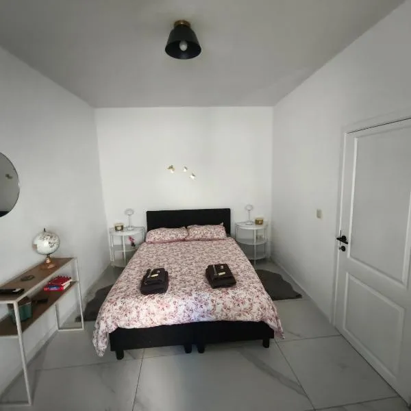 Apartment l'Anil Garden and Garage, hotel din Dinant