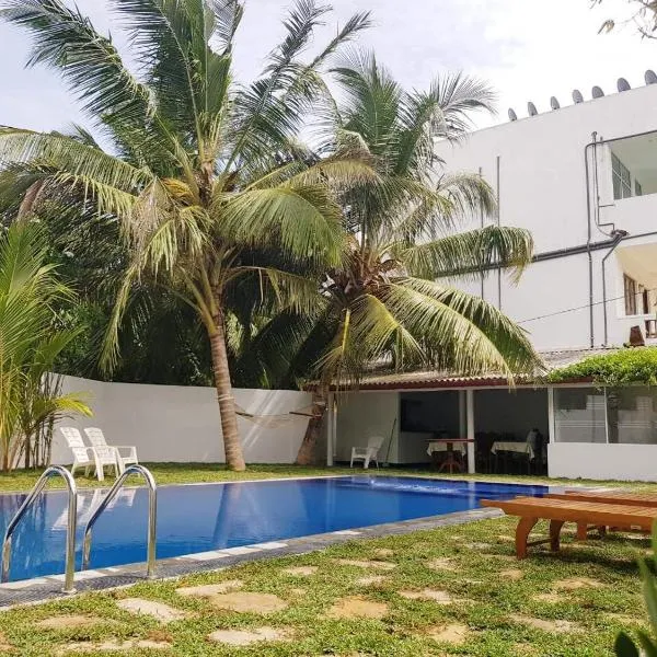 Crystal Oceanic Ahangama โรงแรมในอาฮานกามา