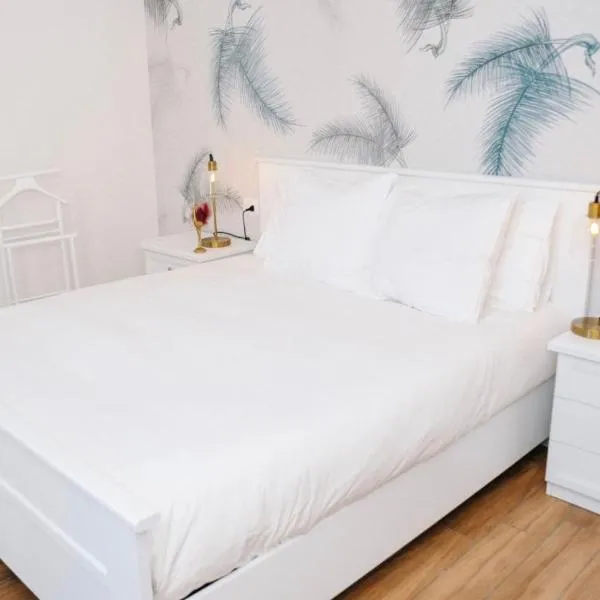 residence Lora, luxury suite 4, free private parking, hôtel à Côme