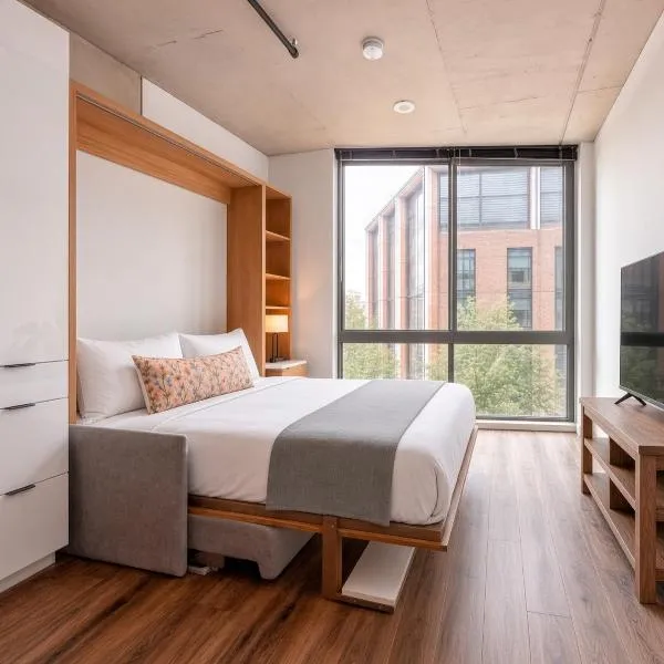 City & River View Suite - The Wharf DC by Monthier, готель у Вашингтоні