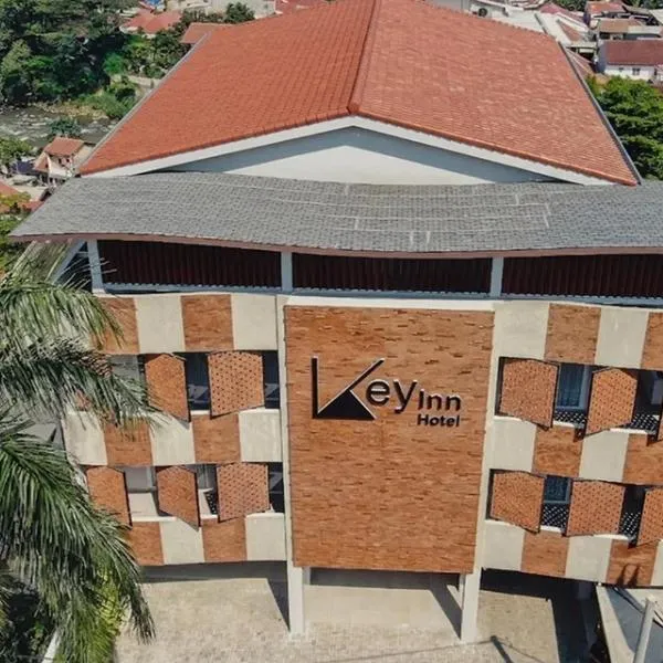 Key Inn Hotel Bogor, hôtel à Kamparganya