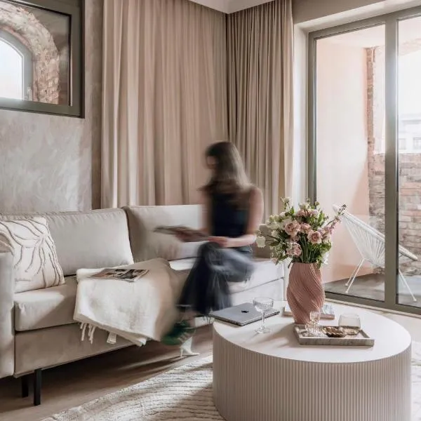 Casa Blush Riverside Boutique Aparthotel by Flatbook, hotel Gdańskban