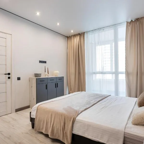 Низький поверх ЖК GREAT Residence Видові Апартаменти на Дніпро, Hotel in Kiew