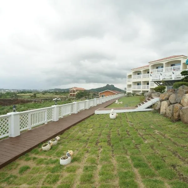 Jeju the Ocean Hill Pension, hotel v destinaci Sogüpcho