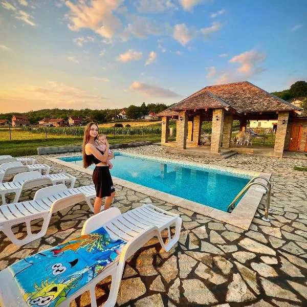 Čajića avlija, hotel u gradu Obrenovac