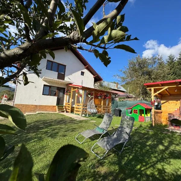Cozy mountain house, hotel u gradu 'Trăisteni'