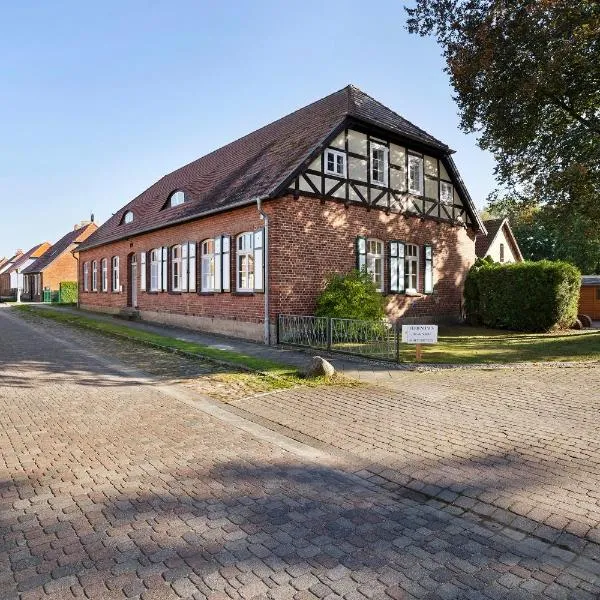 Alte Schule Ivenack, hotel in Ivenack