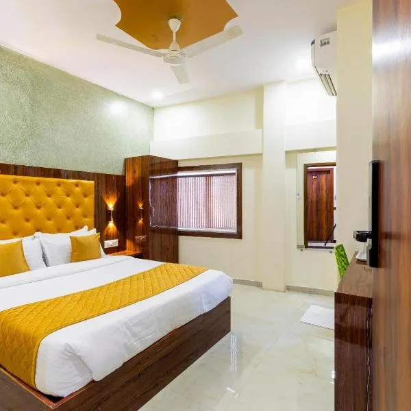 Imperial Hotel Near Marine Drive mumbai, хотел в Мумбай
