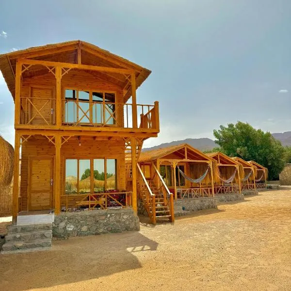 Love beach camp, hotel in Taba
