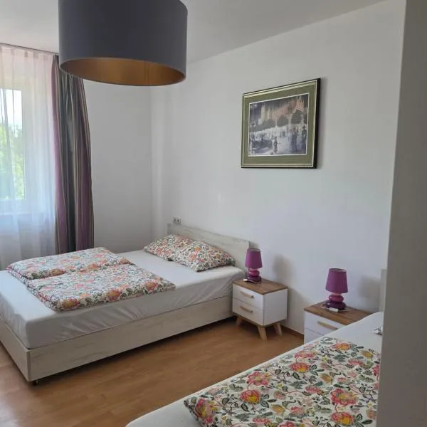 Zielony Zakątek, hotel u gradu 'Rząska'