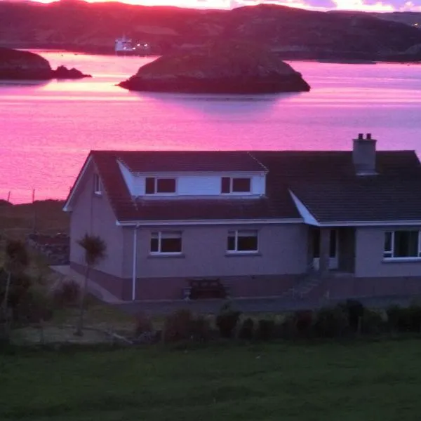 Hebridean Sea View Cottage โรงแรมในCalbost