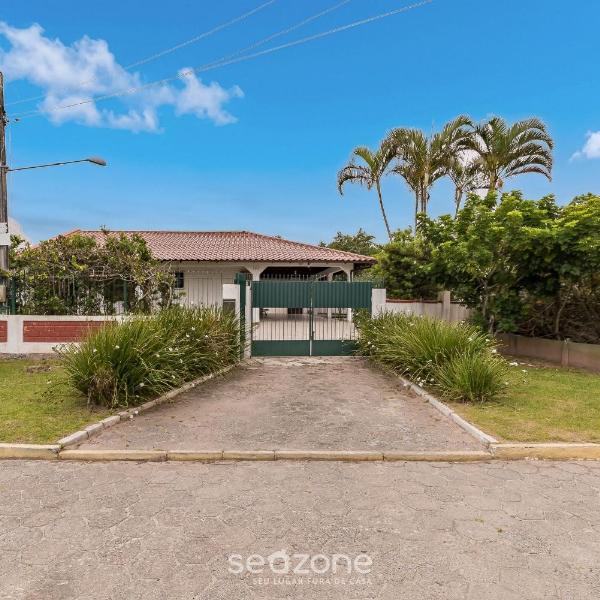 Linda Casa 30m da Praia em Floripa RTT1905