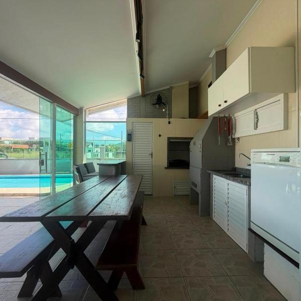 Casa Bombinhas com piscina 6 quartos e 7 baneheiros - Foto 5