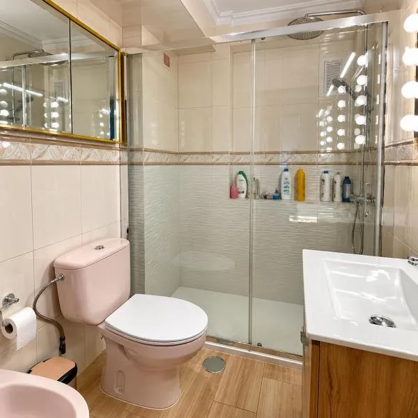 Málaga Urban Rooms, хотел в Малага