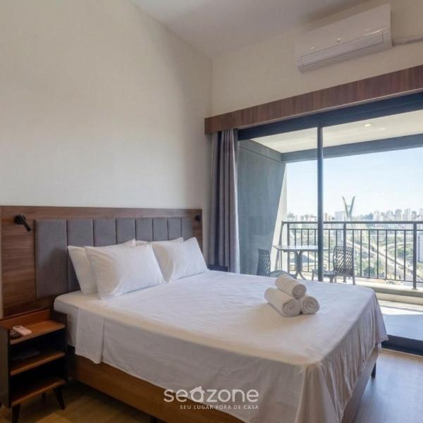 Conforto em Cond. c/ Piscina e Vista Cid. CTB2504